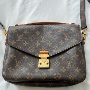 Louis Vuitton - Pochette Métis